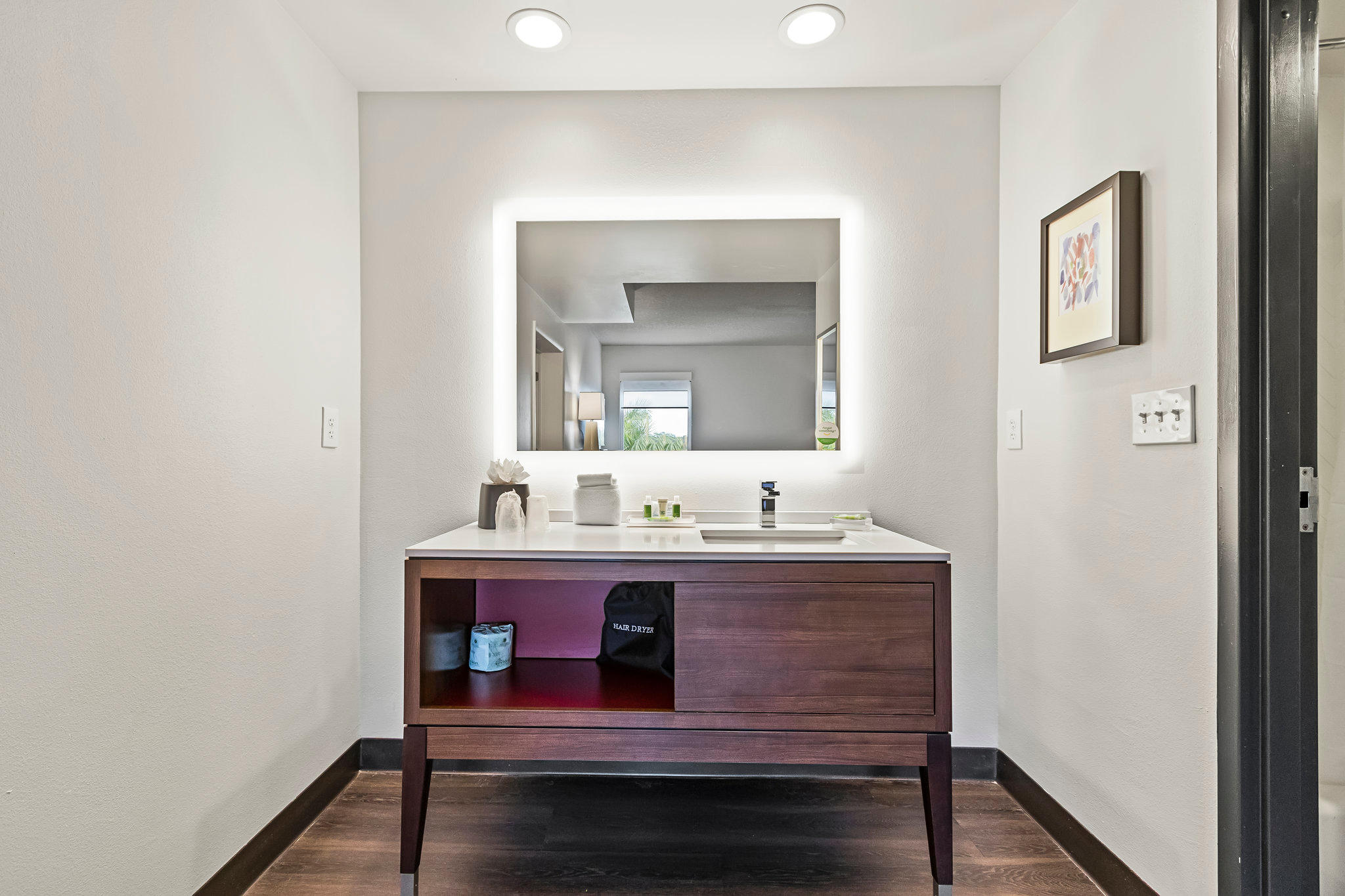 Фото Holiday Inn St. Petersburg West, an Ihg Hotel