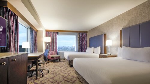 Гостиница Silver Legacy Resort Casino at The Row в Рино