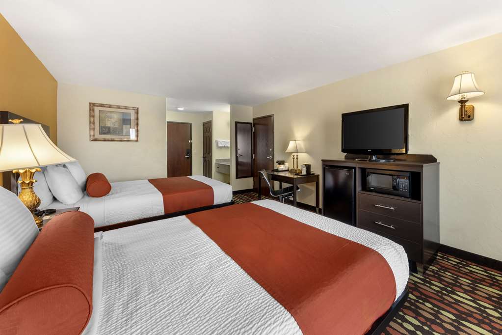 Фото Best Western Greentree Inn & Suites