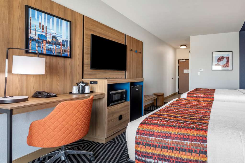 Фото Best Western Plus Amarillo East Hotel