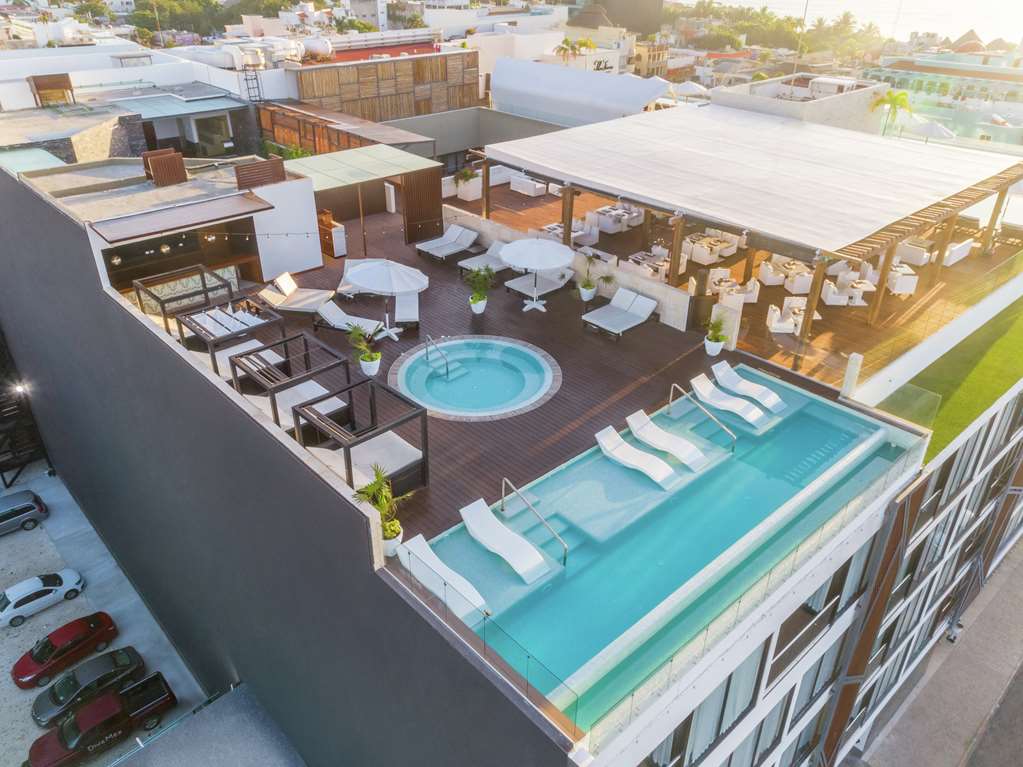 Фото Апартаменты The Fives Downtown Hotel & Residences, Curio Collection by Hilton