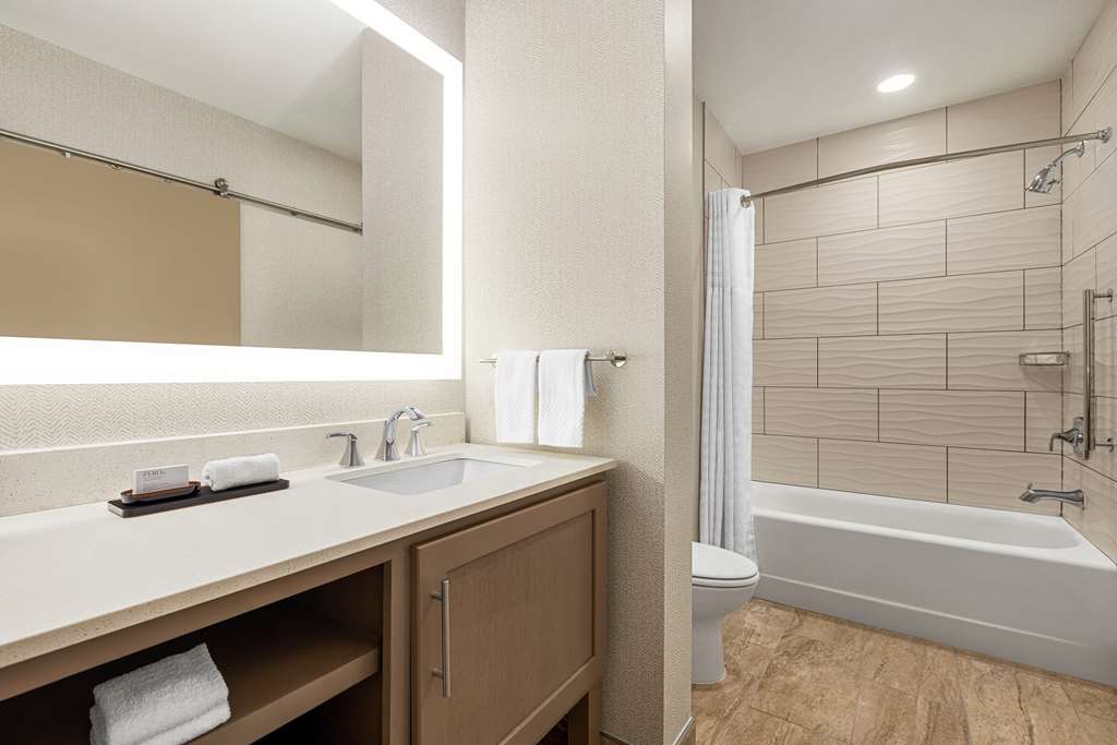 Фото Embassy Suites by Hilton Round Rock