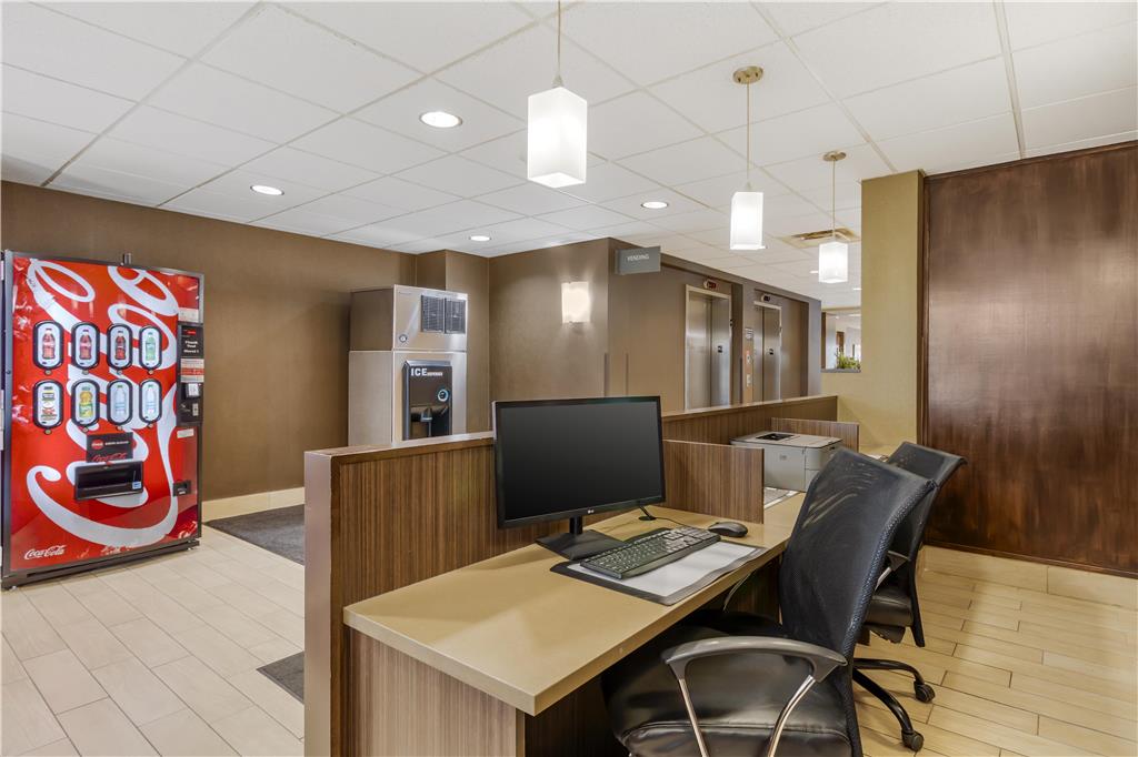 Фото Best Western Plus Winnipeg West