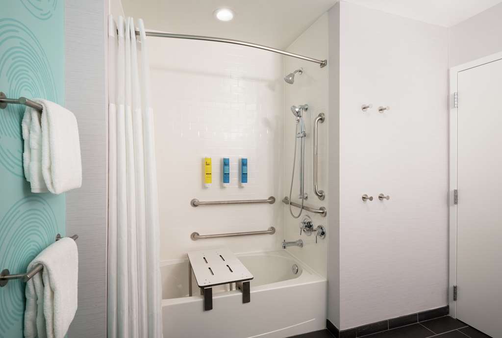 Фото Tru by Hilton Baltimore Harbor East, Md