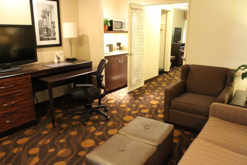 Фото Best Western Plus Suites Hotel Coronado Island