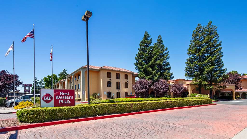 Фото Best Western Plus Heritage Inn
