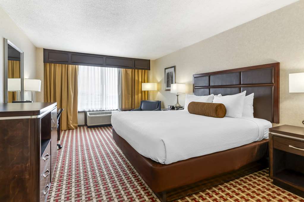 Фото Best Western Plus Grosvenor Airport Hotel