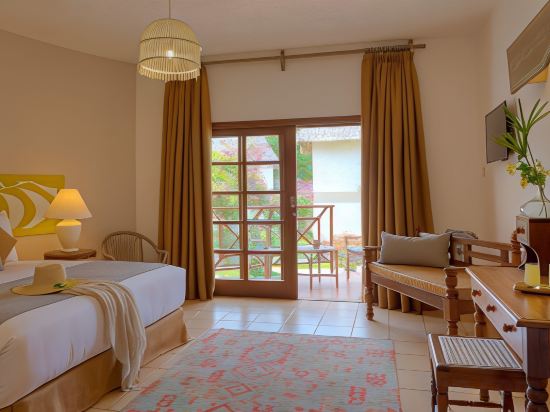 Фото Neptune Palm Beach Boutique Resort & Spa