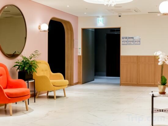 Фото Oriens Hotel & Residences