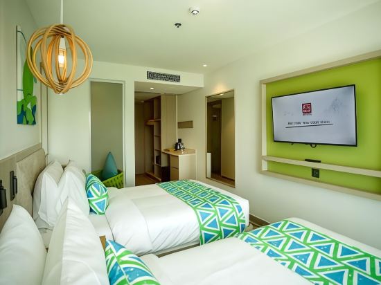 Фото Lime Resort Manila