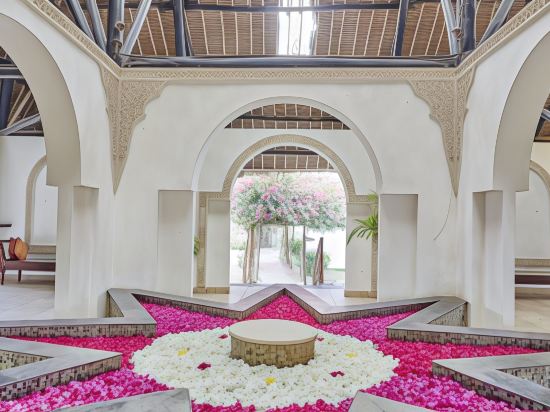 Фото Neptune Palm Beach Boutique Resort & Spa