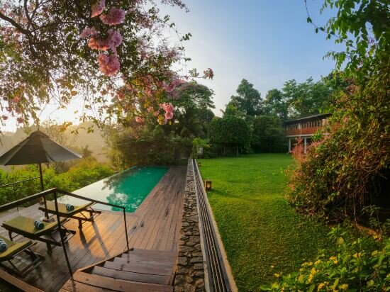 Фото Отель Kings Pavilion