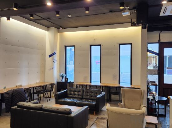 Фото Canvas Hostel - Black