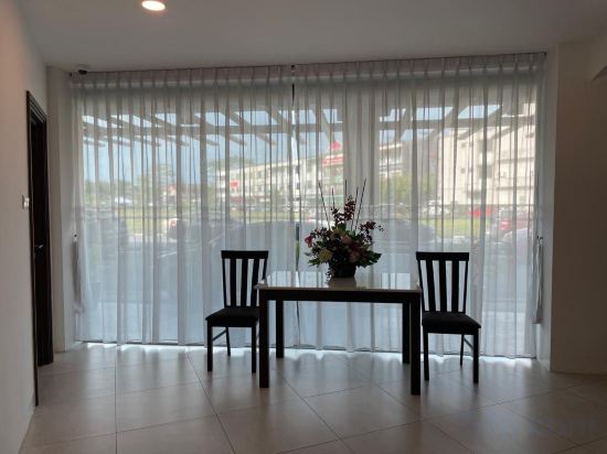 Фото Hotel Longhouse