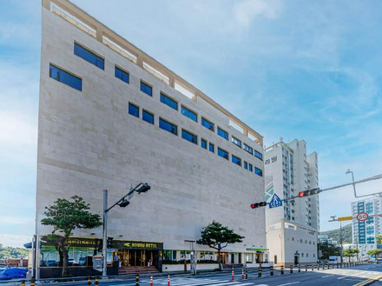 Фото Geojedo Jangseungpo Vision