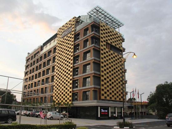 Фото Hotel Labuan Point