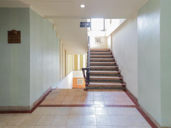 Фото Urbanview Hotel Taman Suci Denpasar Bali