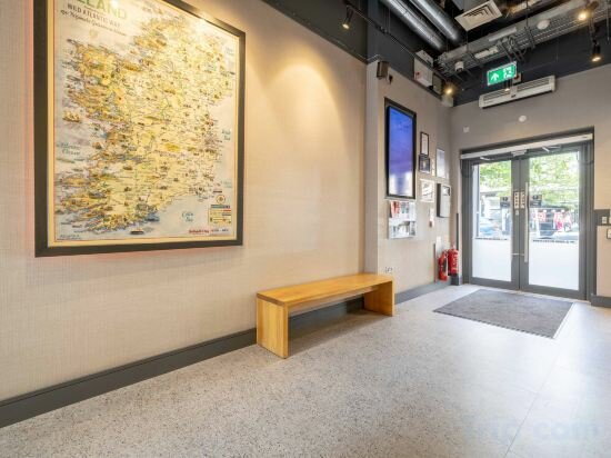 Фото EasyHotel Belfast