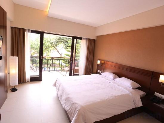 Фото Yulia Beach Inn Kuta