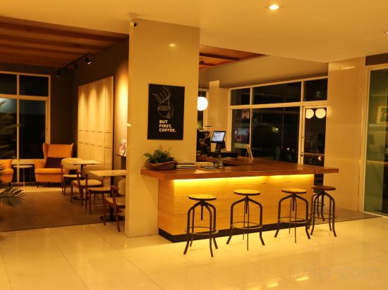 Фото The Royal Bee Apart Hotel