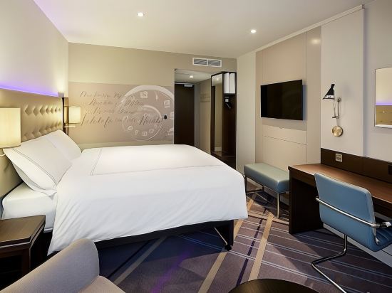 Фото Premier Inn Munich City Centre