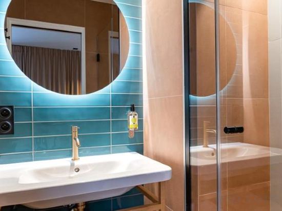 Фото O. lysée Hôtel