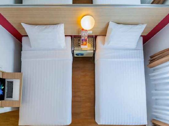 Фото Red Planet Surabaya