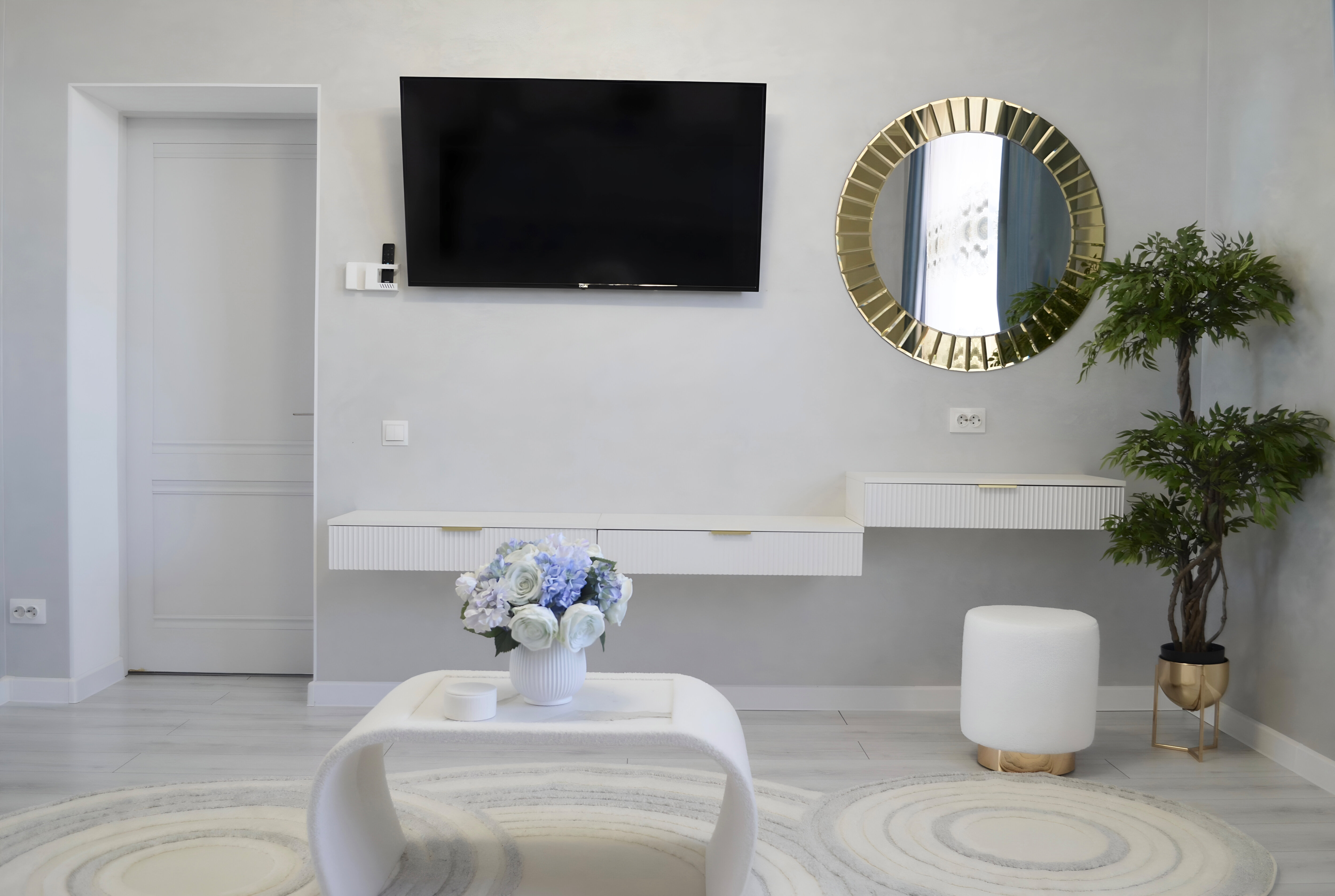 Фото Апартаменты у нарзанной галереи напротив парка