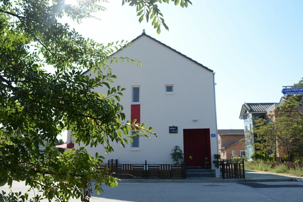 Фото Incheon Airport Happy Place Guesthouse