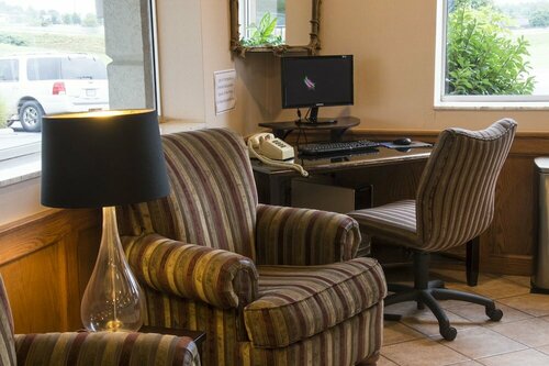 Гостиница Lamplighter Inn & Suites - North в Спрингфилде