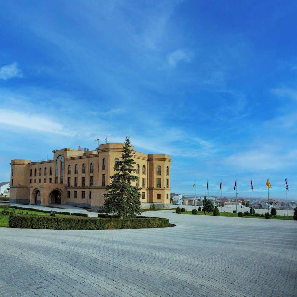 Фото Latar Комплекс