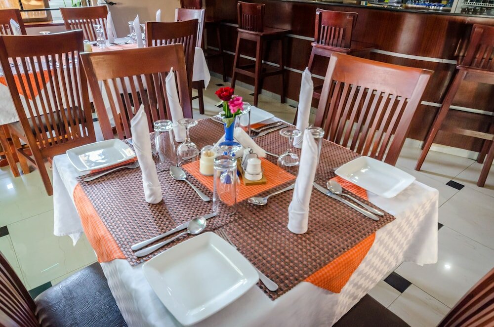 Фото Marie's Royale Hotel