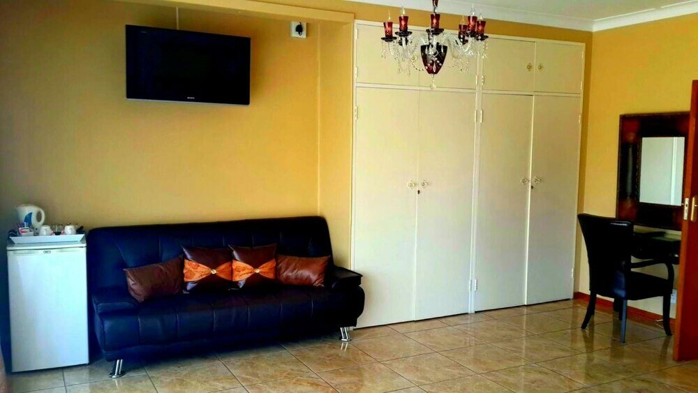 Фото Kimberley Manor Guesthouse