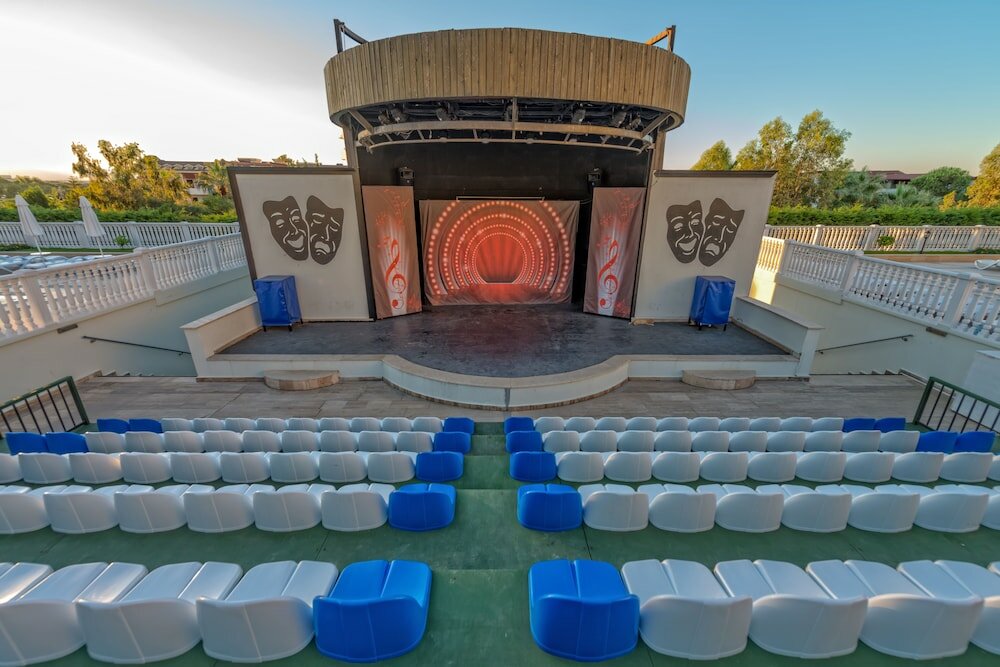 Фото Royal Atlantis SPA & Resort