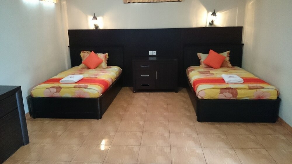 Фото Agus Beach Inn