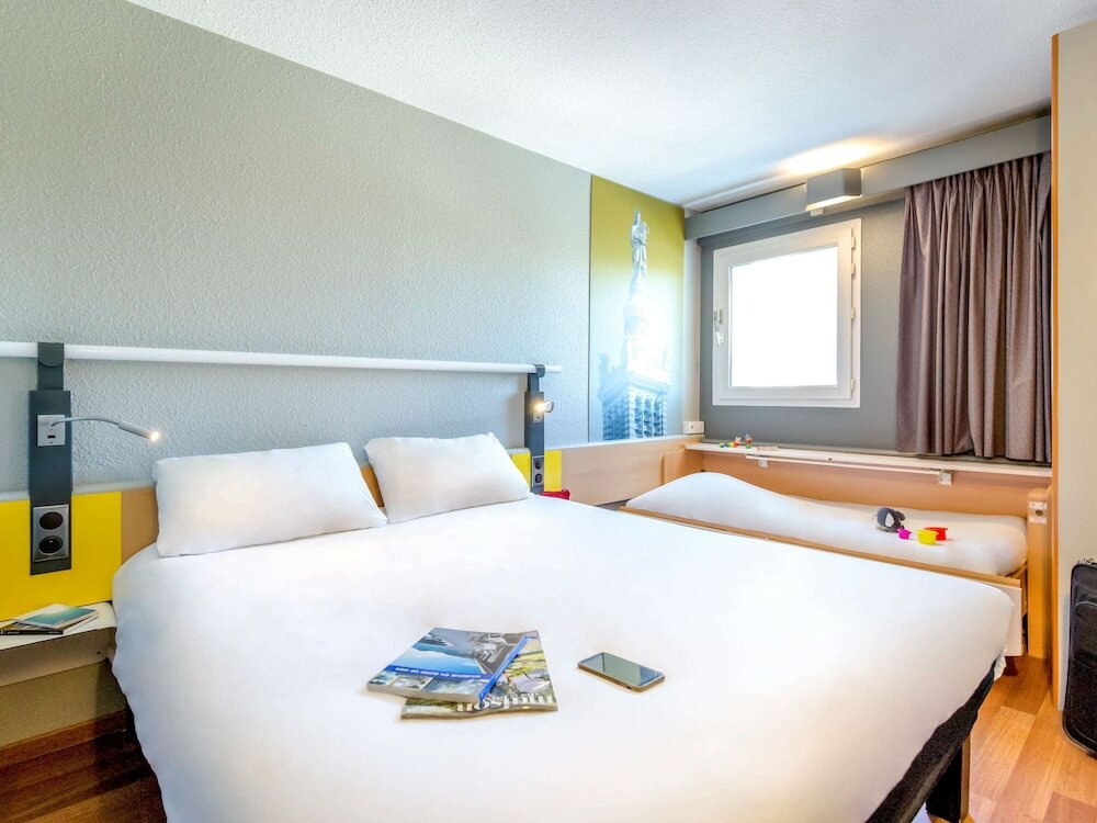 Фото Ibis Marseille Timone