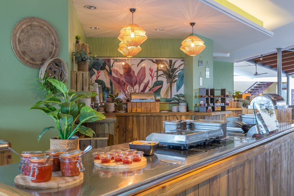 Фото Avila Beach Hotel