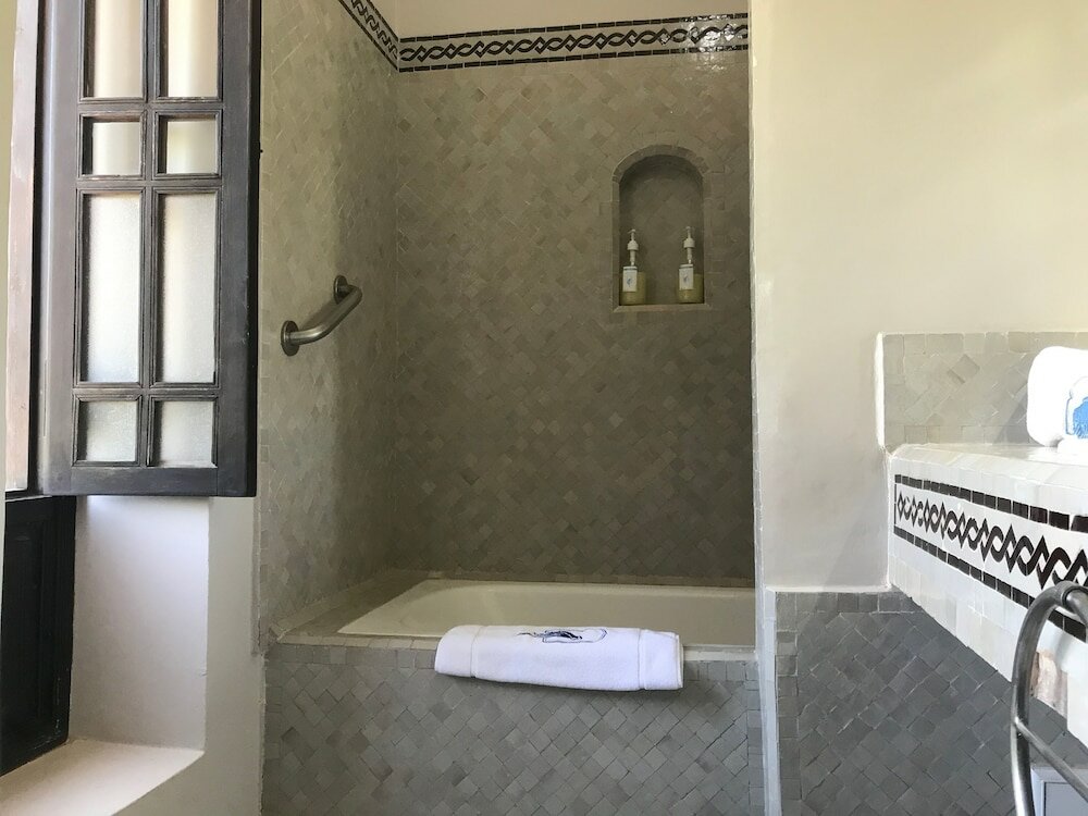 Фото Villa Le Perroquet Bleu