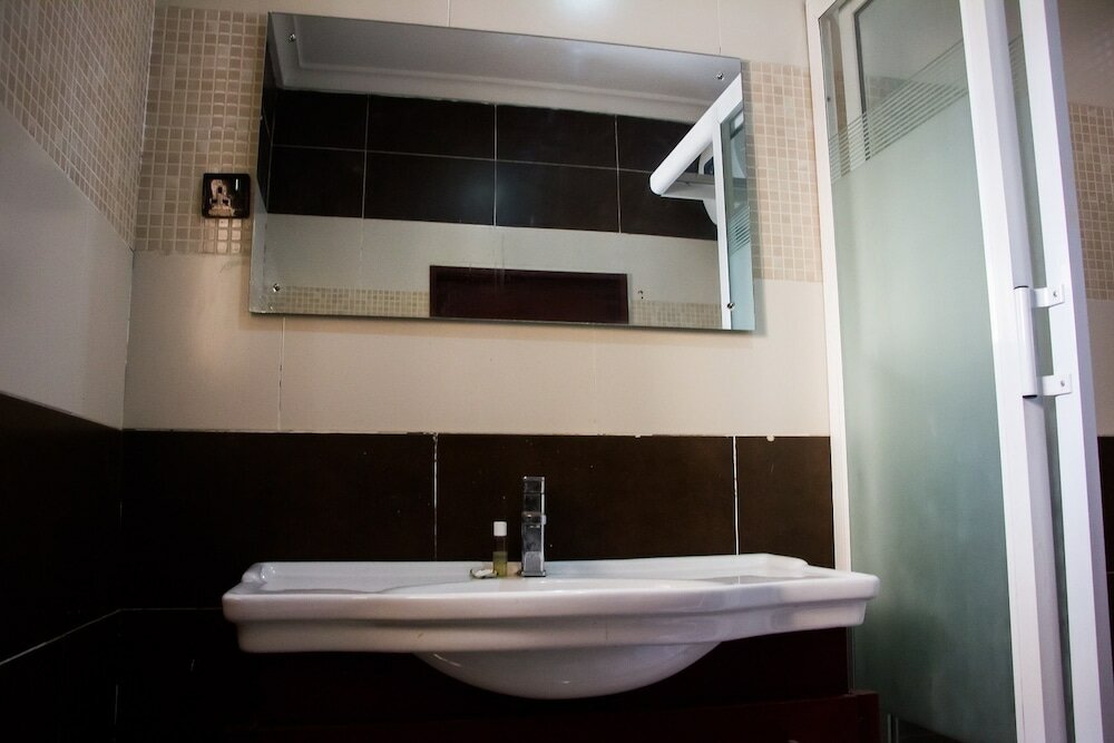 Фото Chelsea Suites Annex