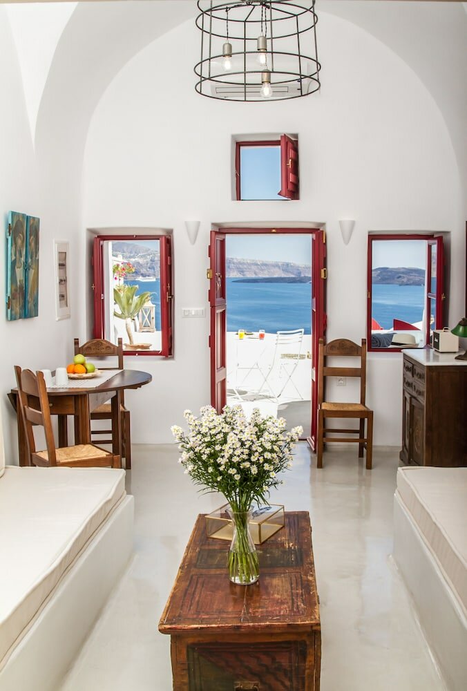 Фото Hector Cave House