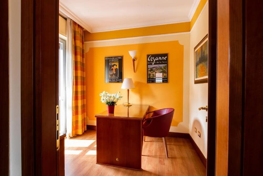 Фото Hotel Il Chiostro