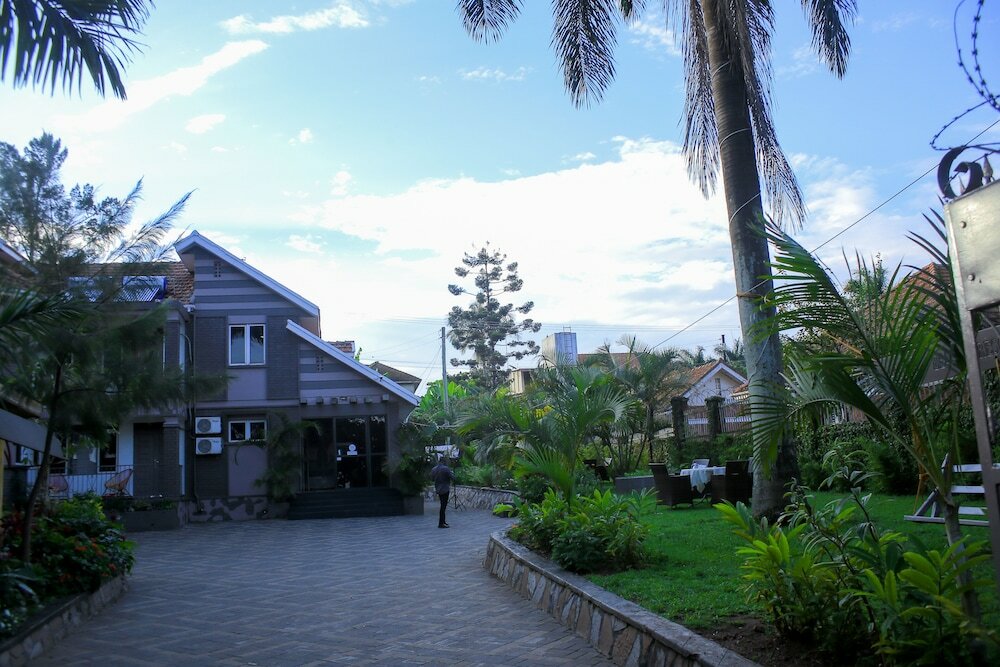 Фото Saffron Beach Bistro & Cottages