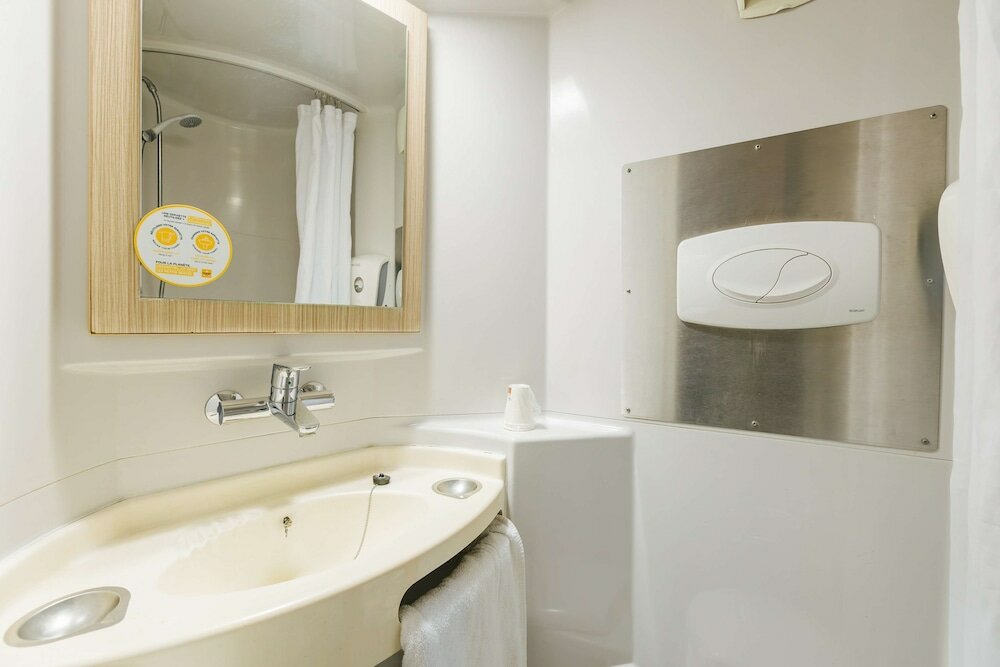 Фото Premiere Classe Beauvais