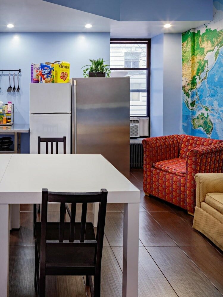 Фото Central Park West Hostel