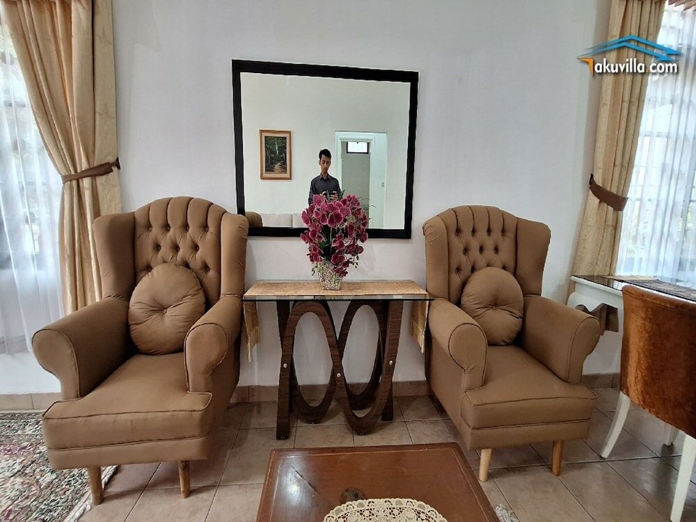 Фото Villa Kota Bunga Allamanda