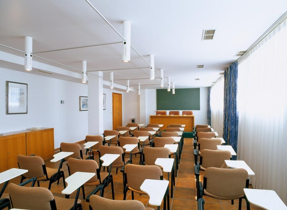 Фото Parador de Ceuta Hotel La Muralla