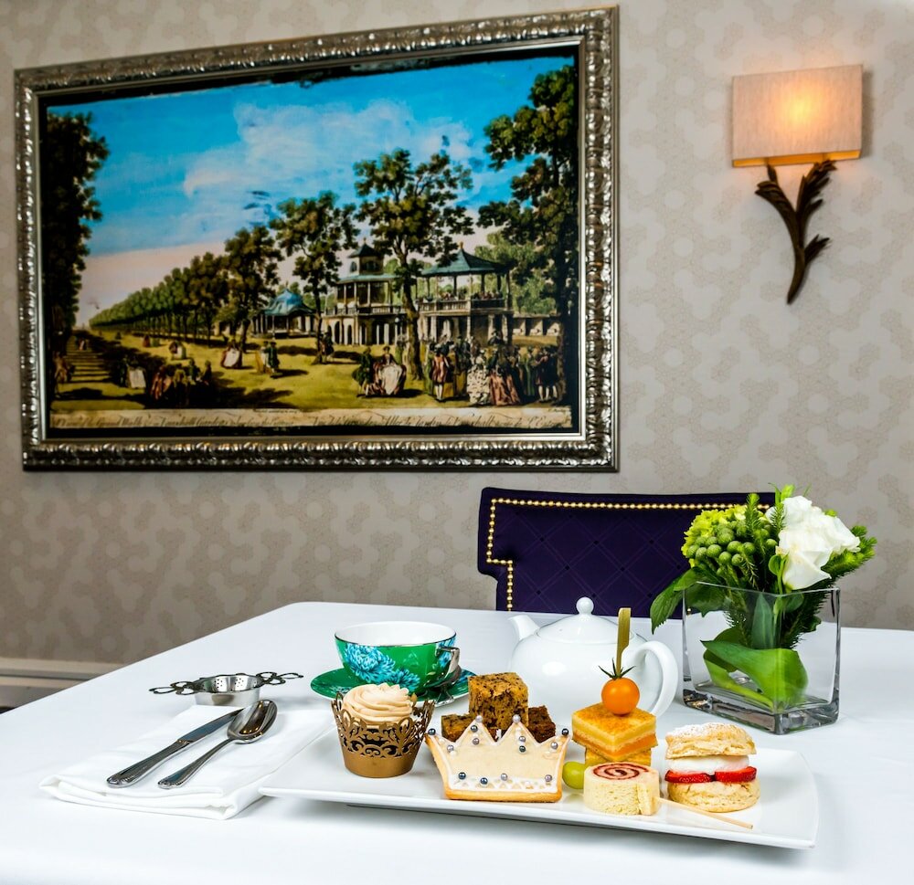 Фото The Omni King Edward Hotel