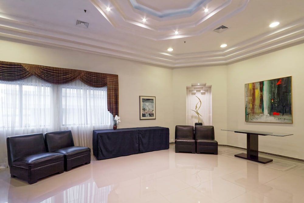 Фото Bristol The Time