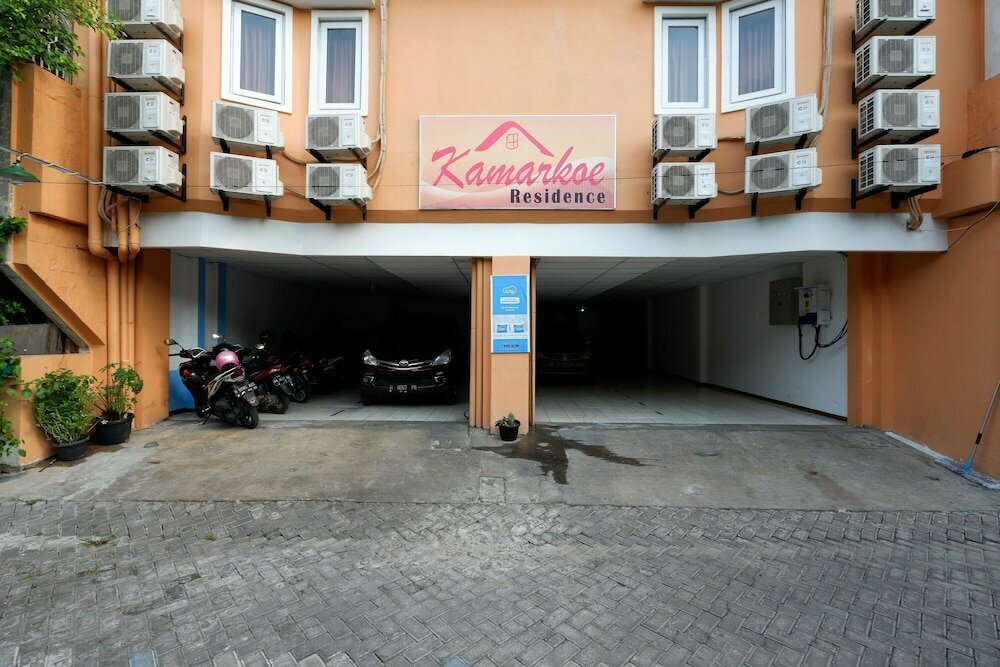 Hotel RedDoorz Near Kota Lama Semarang, Semarang, photo