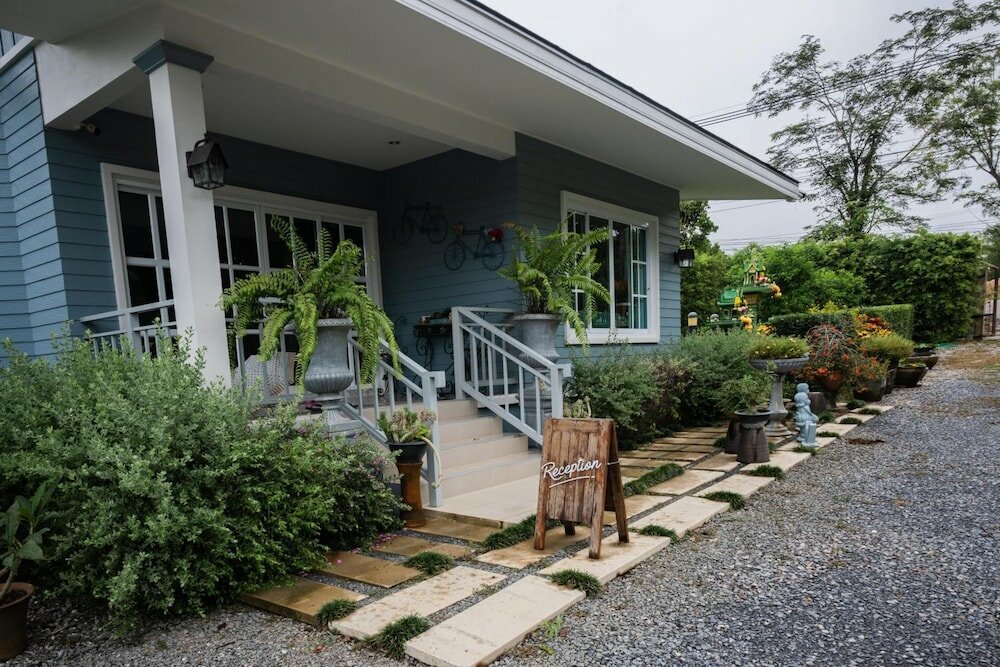 Фото Little Cottage